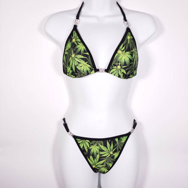 Cannabis Posing suit